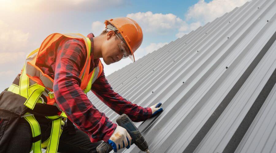 Professional Emergency Roof Repairs services in Foster, VA